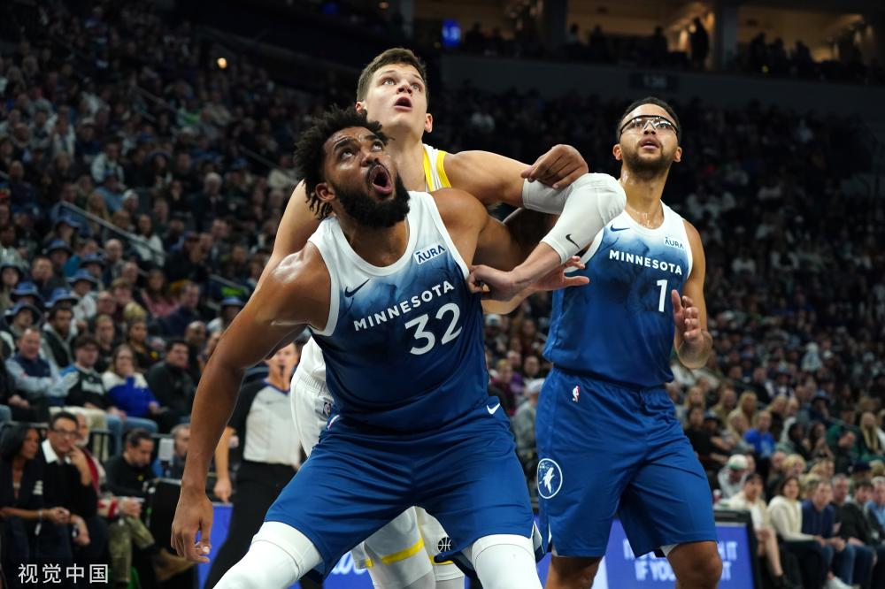 上演了一场 上演了一场