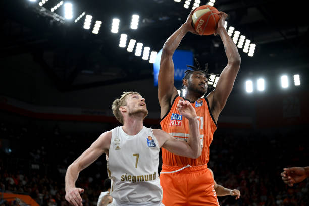 所有球员在 所有球员在