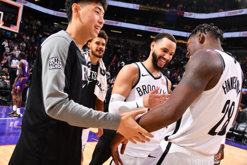 掌声与叹息 掌声与叹息