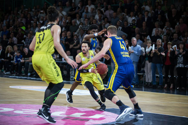 让球队在联 让球队在联